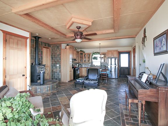 5th image of 84355 Bowens Ln