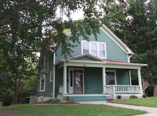 1620 Jackson Ave, Charleston, IL 61920