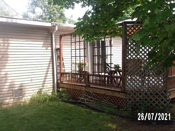 5th image of 7400-72 Lakeview Ave