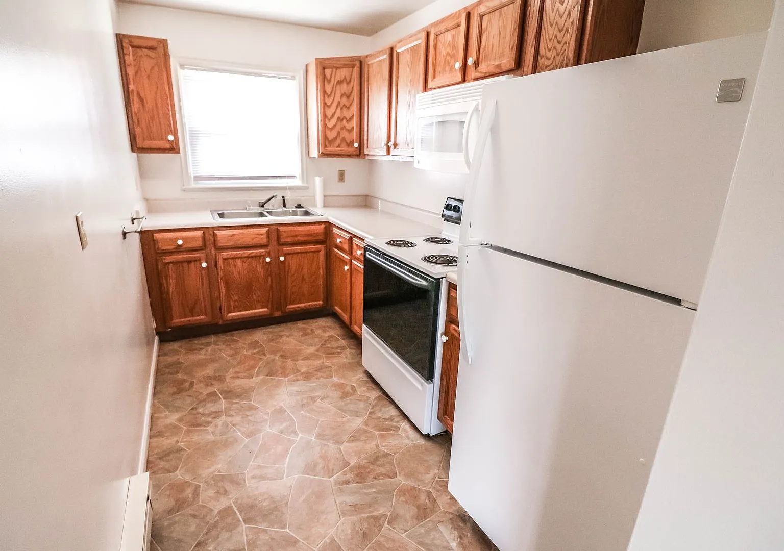 Grant Flats — Photo 3