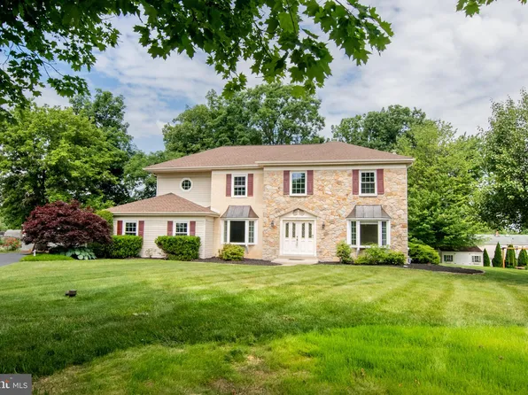 3111 Sky Dr, Norristown, PA 19403