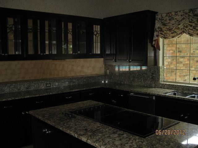 2nd image of 4 Sherborne Ln