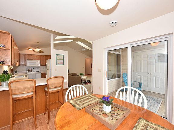 3rd image of 3520 S Toldt Cir #3520