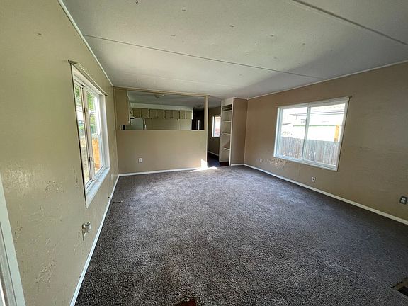 4th image of 565 Plateau Dr