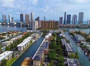 3551 NE 169th St APT 306, North Miami Beach, FL 33160