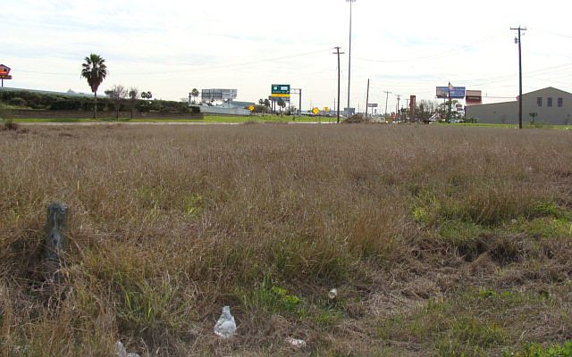 2nd image of 1100 W Expressway 83