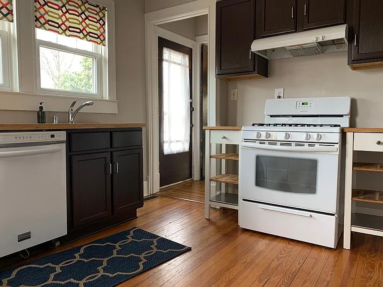 1738 Fernwood Ave — Photo 7