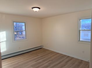 27 Lilley St UNIT 2, Manchester, CT 06040