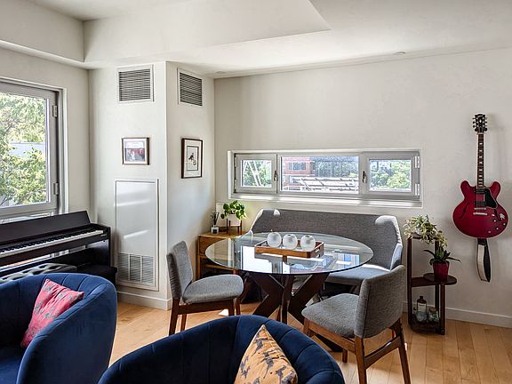4th image of 560 Carroll St APT 5A