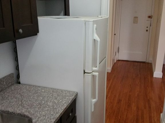 3rd image of 10825 72nd Ave #3B