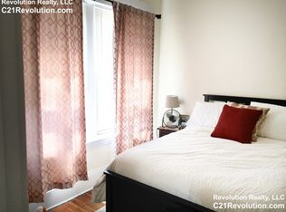 1386 Beacon St APT 5, Brookline, MA 02446