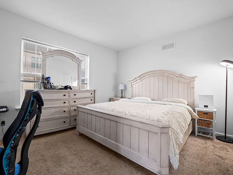 620 McComb Pl — Photo 6