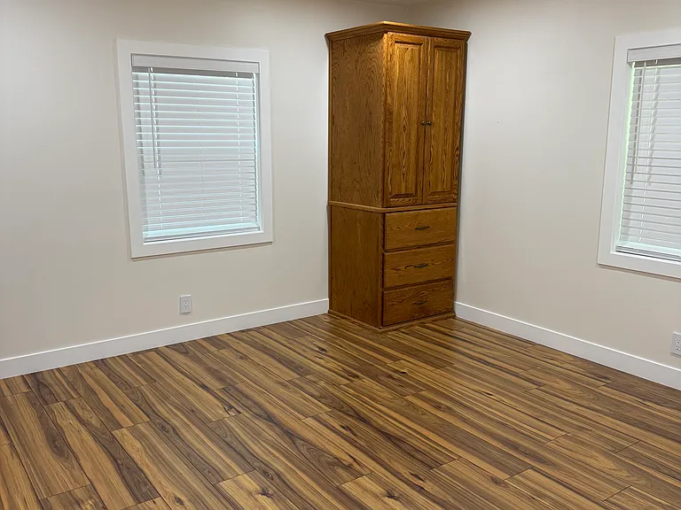 944 Beverly Rd — Photo 18