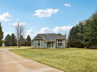 W303N6590 Irene LANE, Hartland, WI 53029