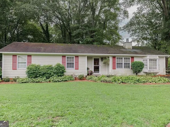 90 Candy Cir, Winterville, GA 30683