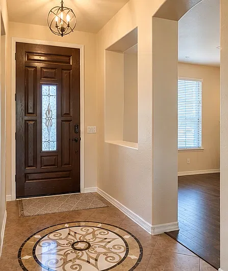 5 bed, 3769 sqft, $4,200 — Photo 2