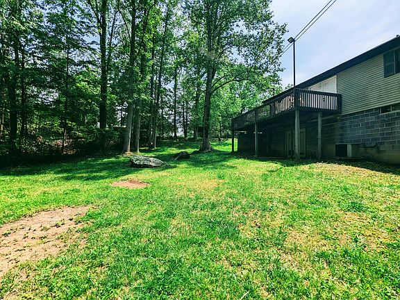 5th image of 109 Lambert Ln