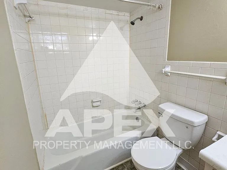 Springdale Apartments — Photo 35