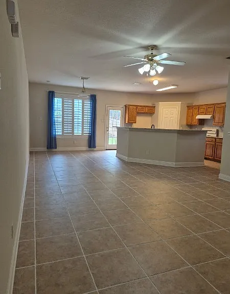 7205 Hogan Dr — Photo 4