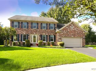 111 Thomas Jefferson Ln, Amherst, NY 14226