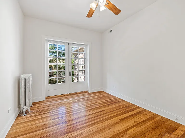 718 Simpson St #3W — Photo 7