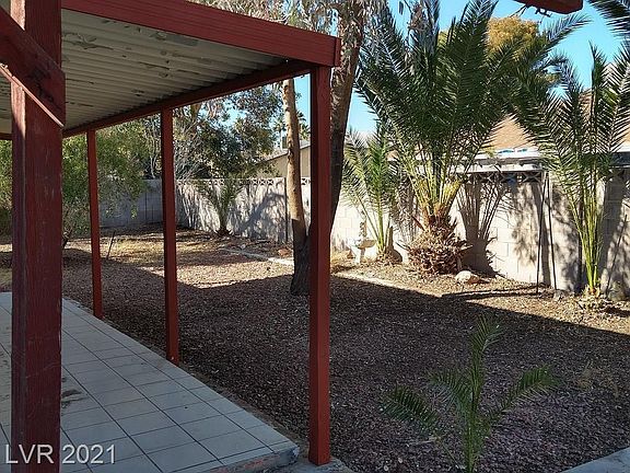 4th image of 1708 Valley Glen Ct