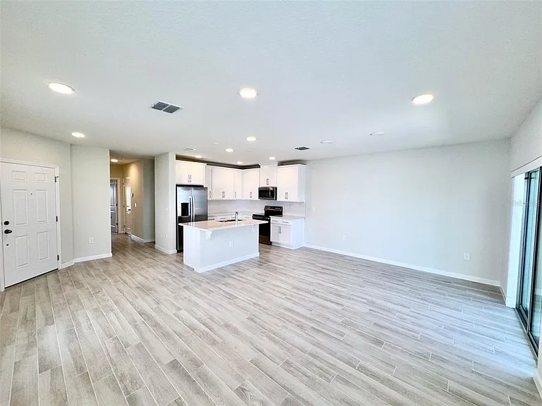 5094 Rain Shadow Dr — Photo 6