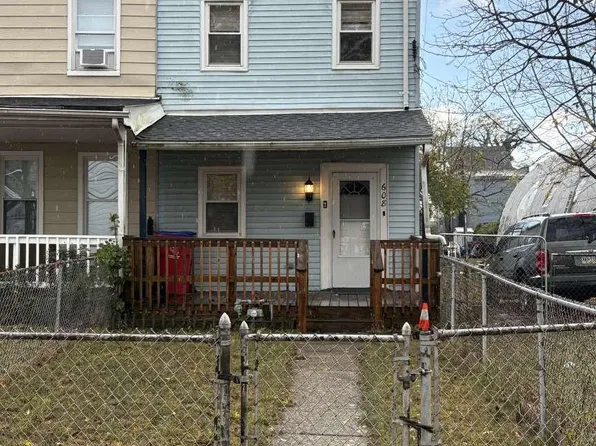 608 Clymer St, Bristol, PA 19007