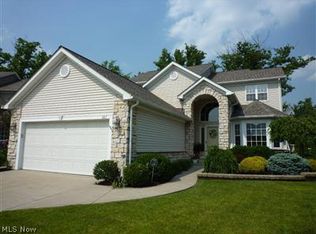 367 E Glengary Cir, Cleveland, OH 44143