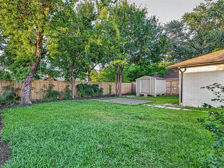 9614 Hammerly Blvd — Photo 34