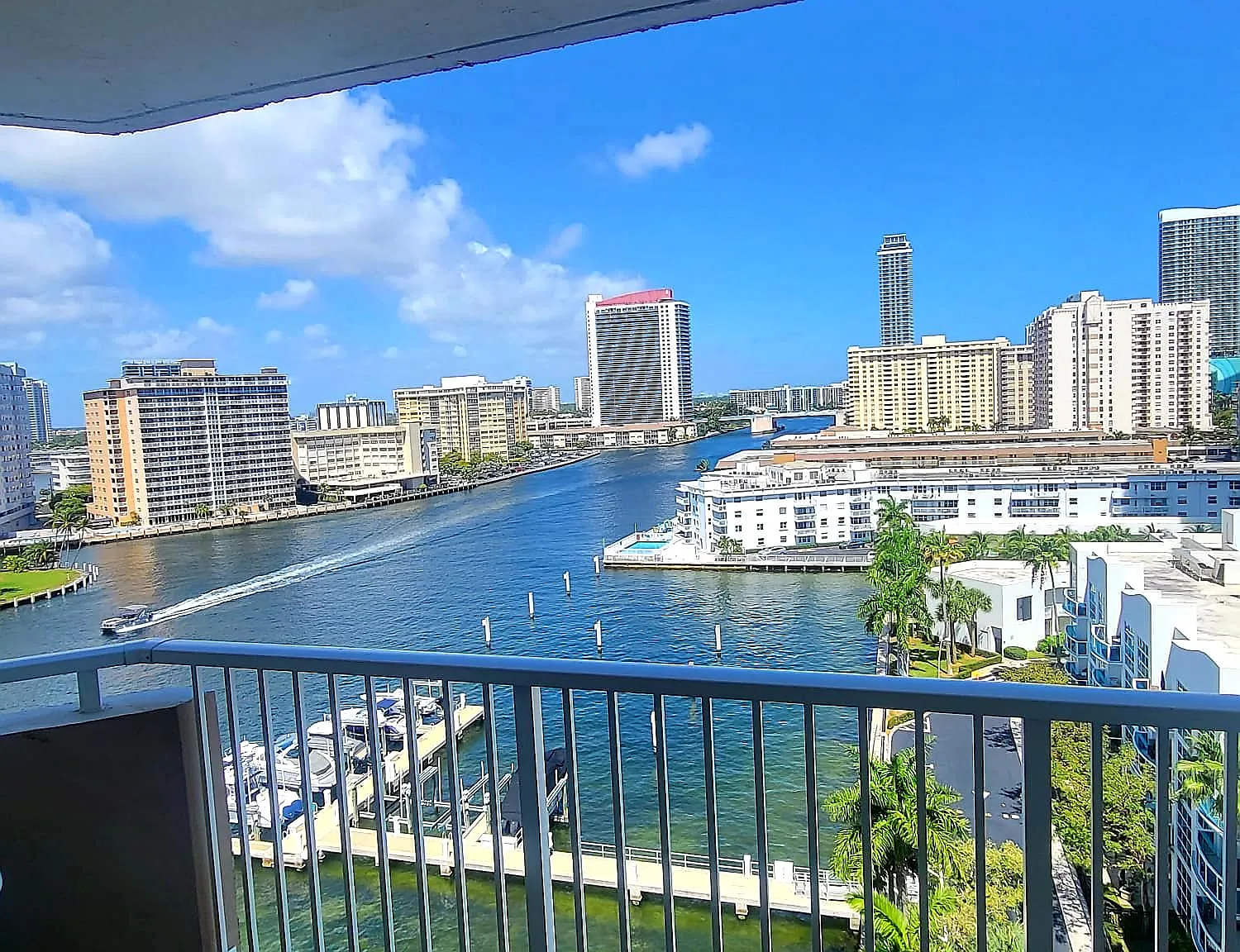 1965 S Ocean Dr — Photo 1
