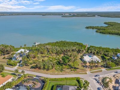 849 Caxambas Dr, Marco Island, FL, 34145