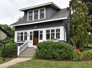 202 S 1st St, Geneva, IL