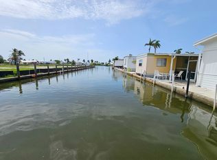 4500 Pine Island Rd NW #5, Matlacha, FL 33993