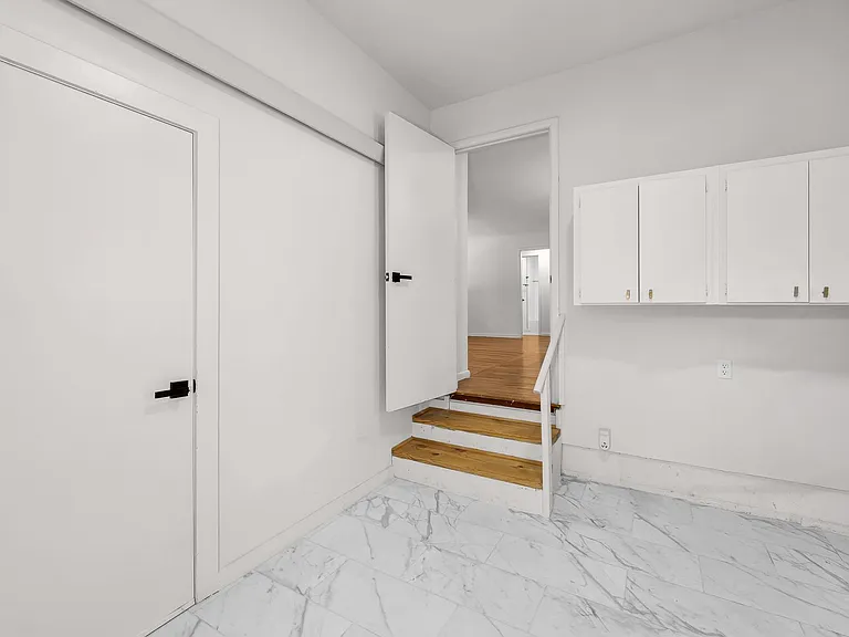 1414 S West Ave — Photo 28
