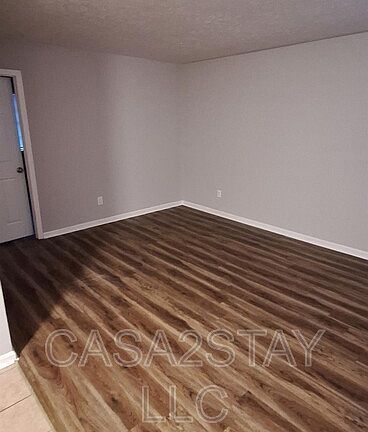 4th image of 672 Knox Blvd Unit 35
