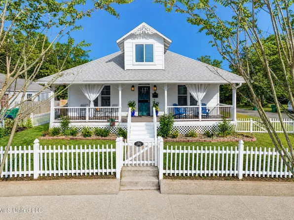 2102 19th Ave, Gulfport, MS 39501