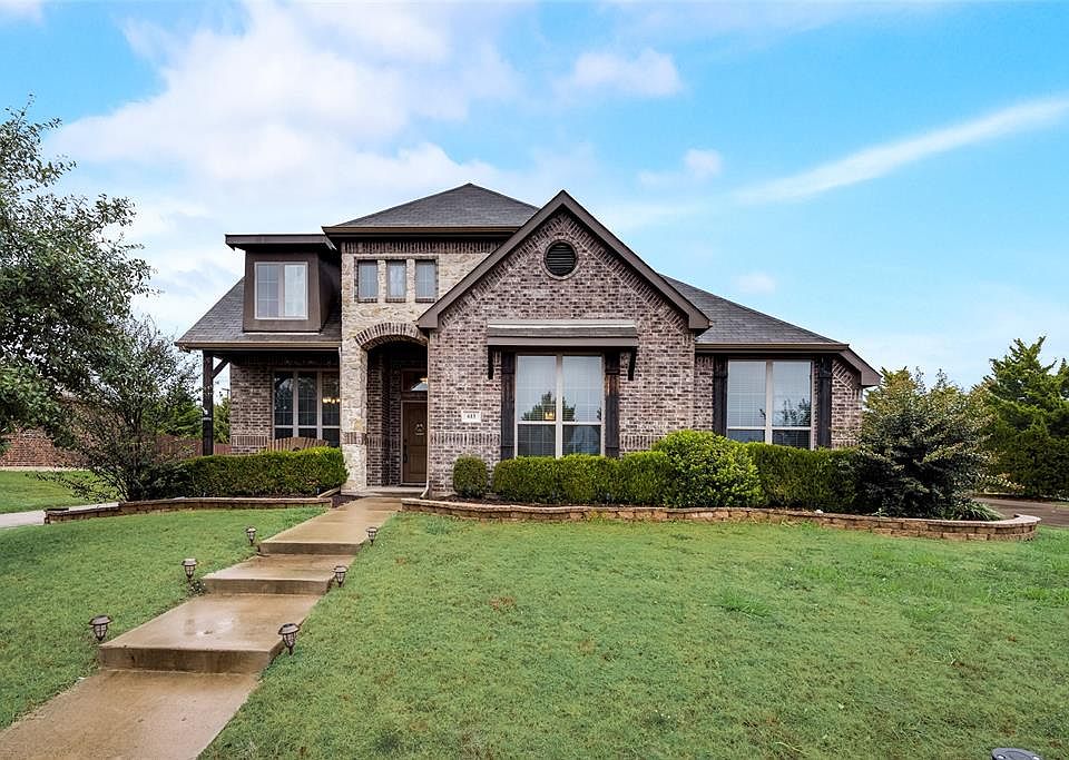 1st image of 613 Goldenrod Ct