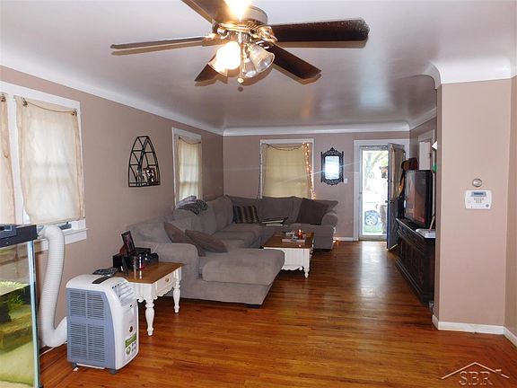 5th image of 1816 Avon St