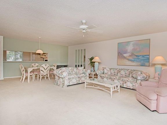 5th image of 6945 Dennis Cir APT 205