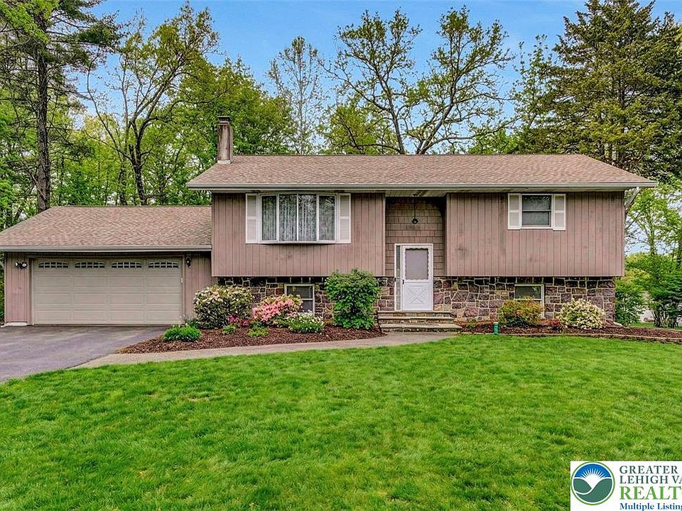1st image of 107 Cindy Ct