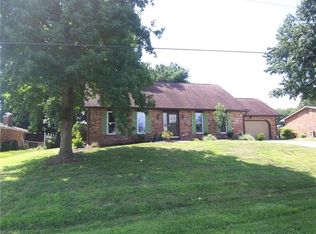 125 Nolan Cir, Marietta, OH 45750