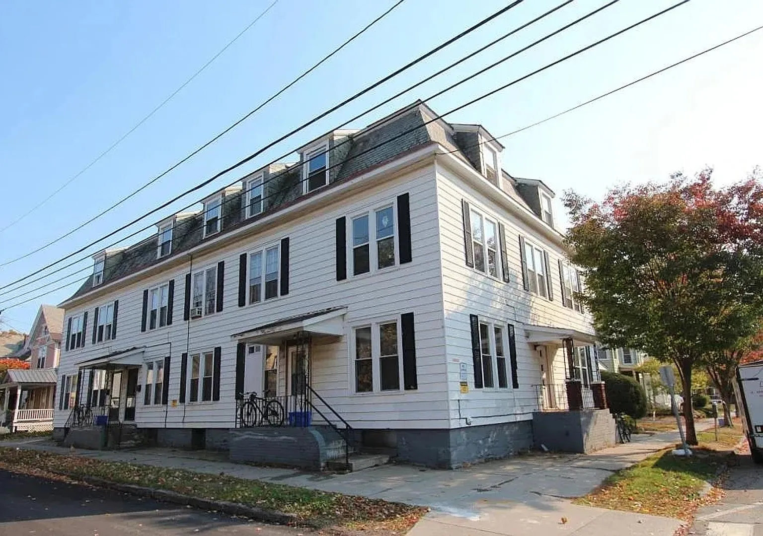 33-37 Grant St / 60 Clarke St — Photo 1