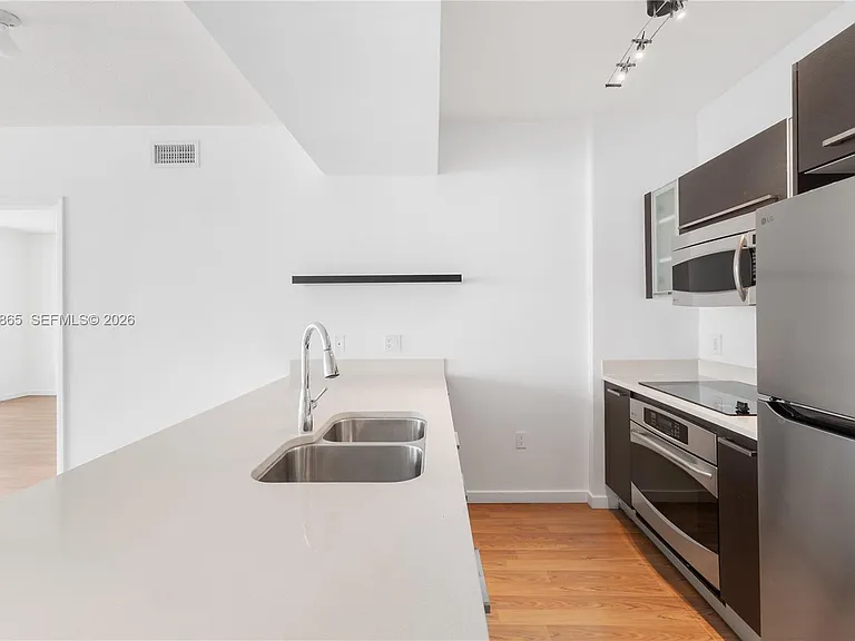 333 NE 24th St #1712 — Photo 7