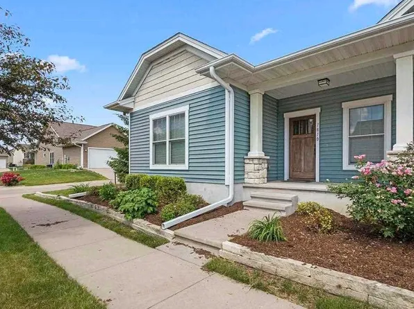 1810 Chelsea Ct, Iowa City, IA 52240