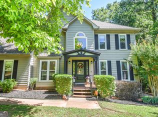 350 Ridgemont Dr, Fayetteville, GA 30215