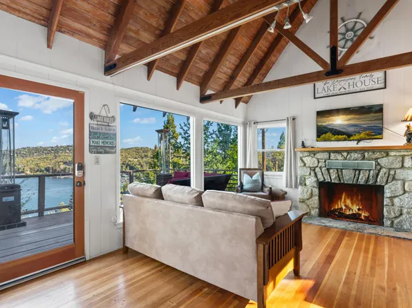 347 Emerald Dr, Lake Arrowhead, CA 92352