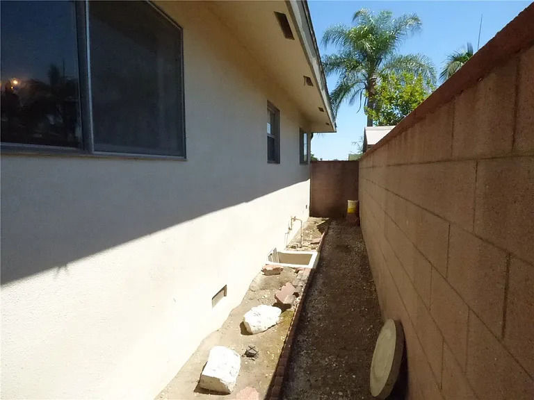 5436 Robinhood Ave — Photo 29