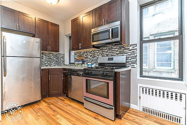 1st image of 365 E 21st St APT 4B