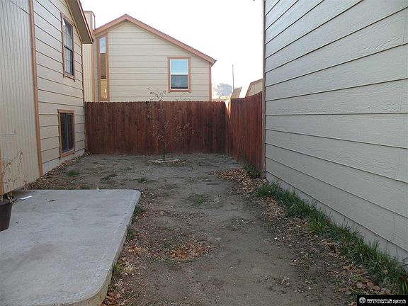 5th image of 700 Shoshone Ave Unit 3